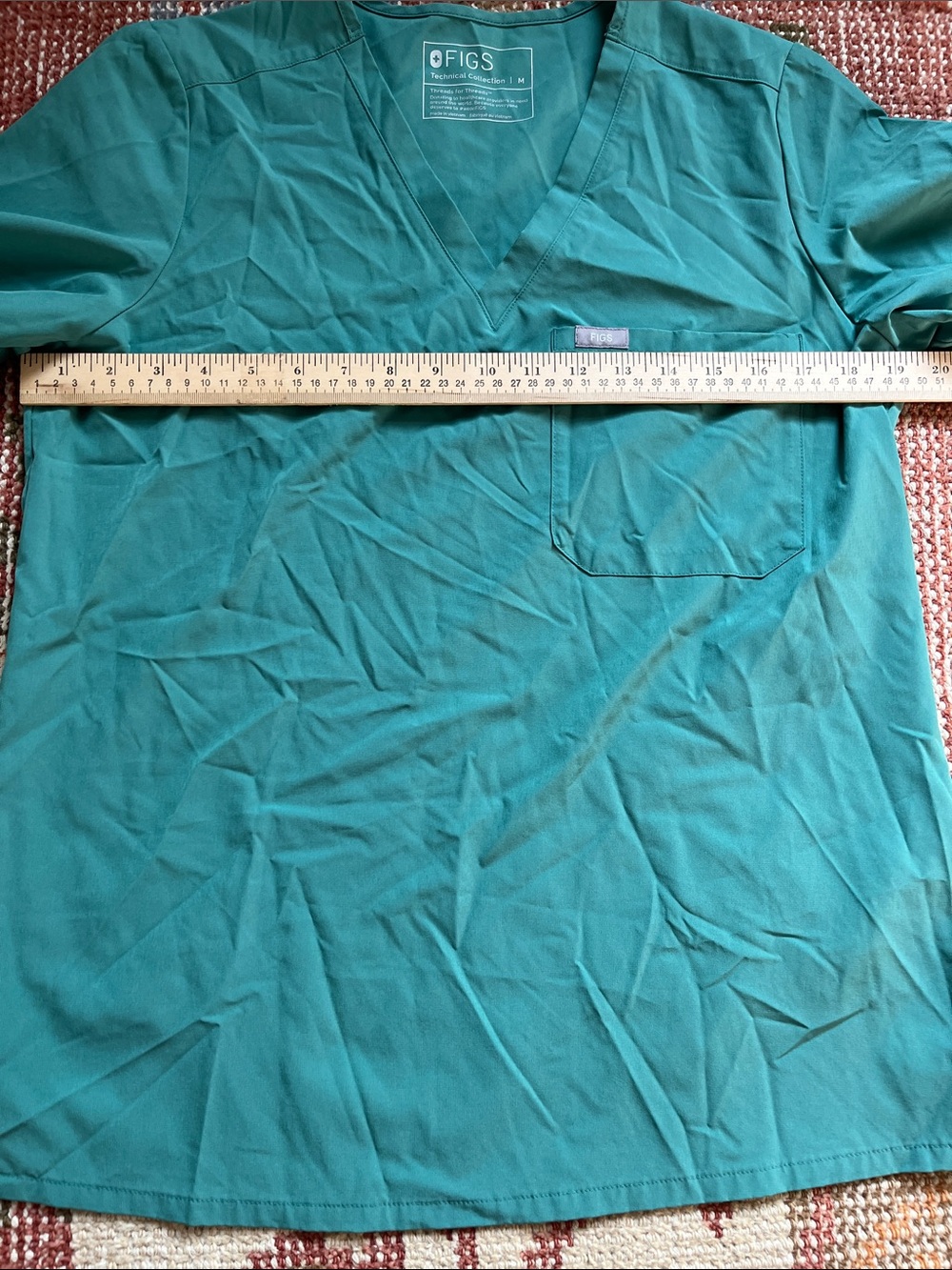 FIGS Catarina One Pocket Scrub Top FREEx Green Size M EUC Medical Uniform - Picture 3 of 8